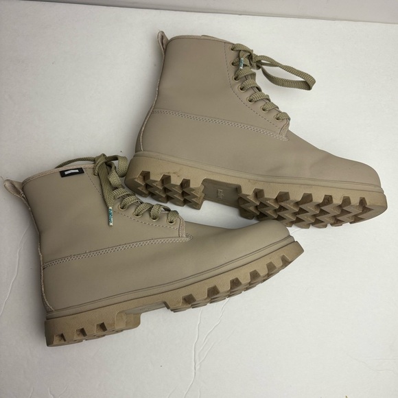Native Johnny Treklite Hiking Boot WaterResistant Nubuck upper Lightweight Sz 7 - Picture 8 of 12